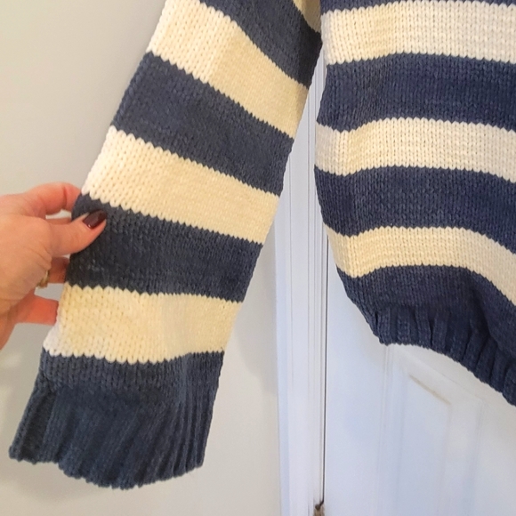 POL NWOT Striped Sweater Medium - Picture 5 of 8
